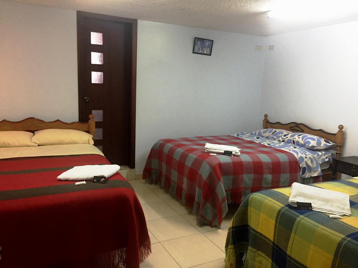 Hostal Runa Pacha Отавало Экстерьер фото